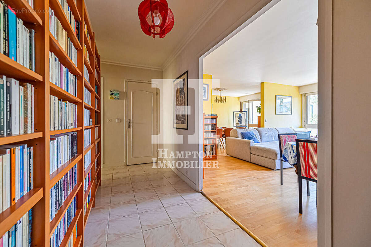 Appartement à PARIS-19E