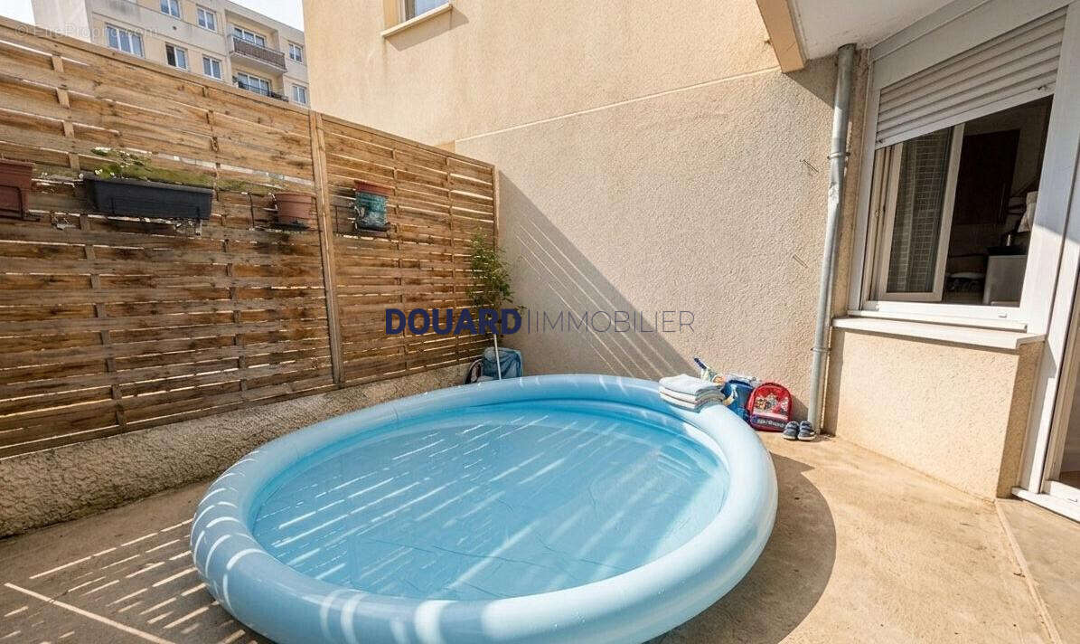 Appartement à SARTROUVILLE