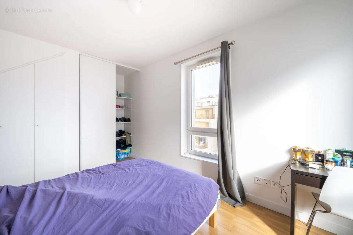 Appartement à PARIS-19E