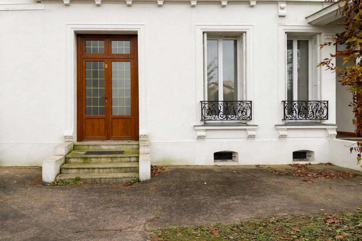 Maison à LIMEIL-BREVANNES