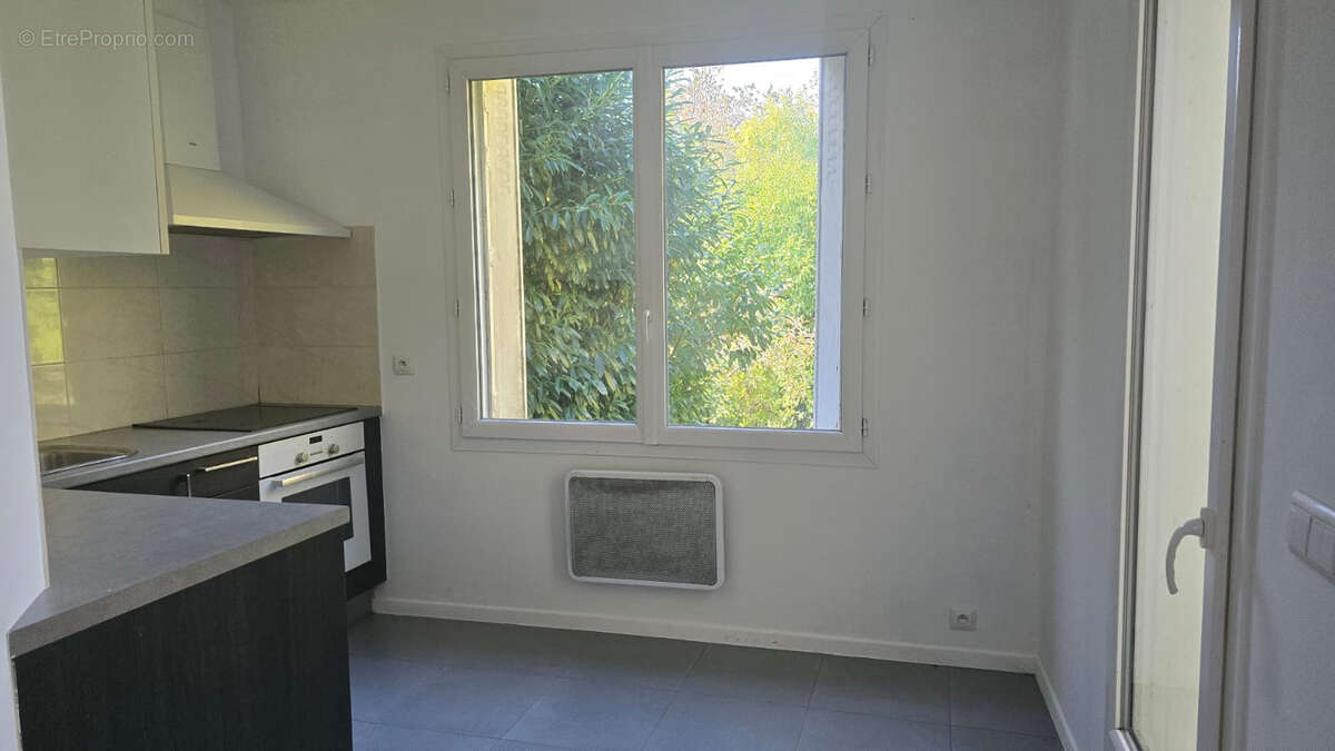 Maison à BURES-SUR-YVETTE