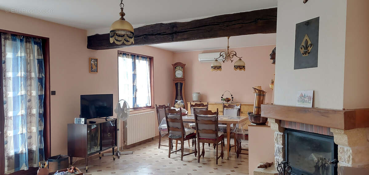 Maison à SAINT-PAULET-DE-CAISSON