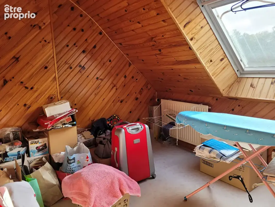 A vendre Bignan, maison 139m², 5 chambres, terrain d'environ 4365m² - photo 10
