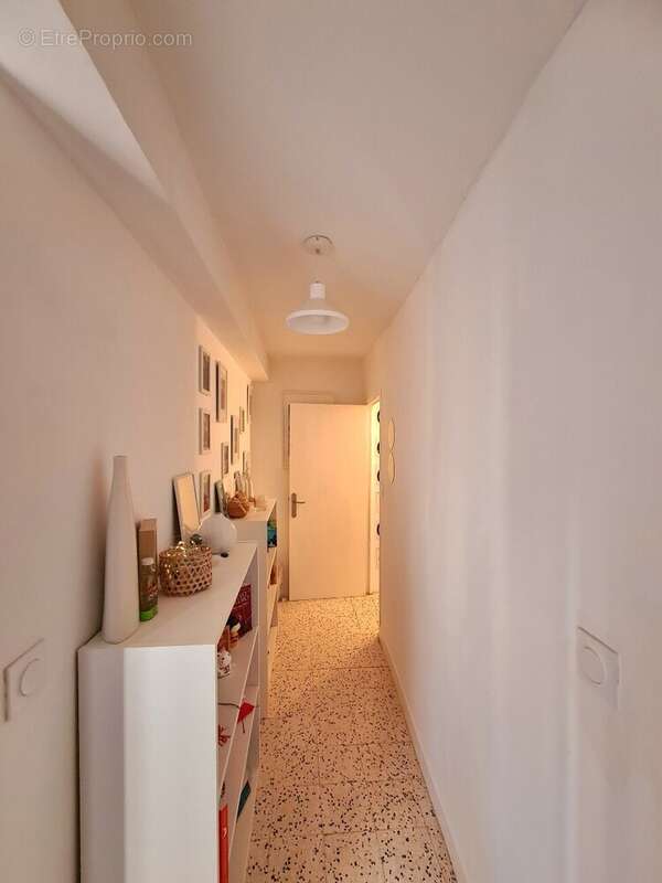 Maison à SAINT-CHINIAN