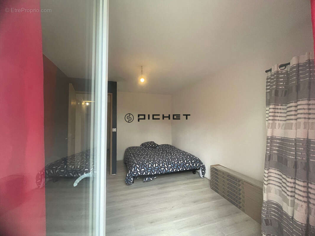 Maison à RUELLE-SUR-TOUVRE