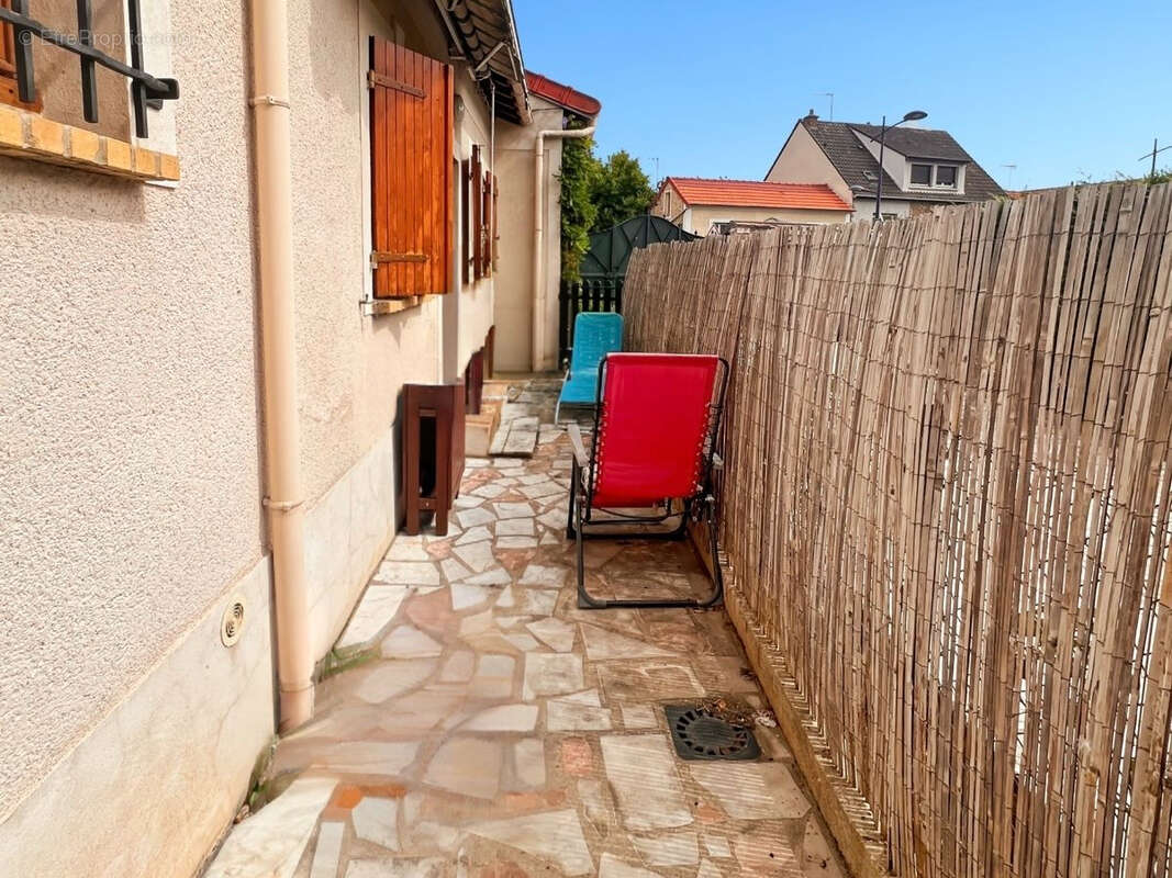 Appartement à DAMMARIE-LES-LYS