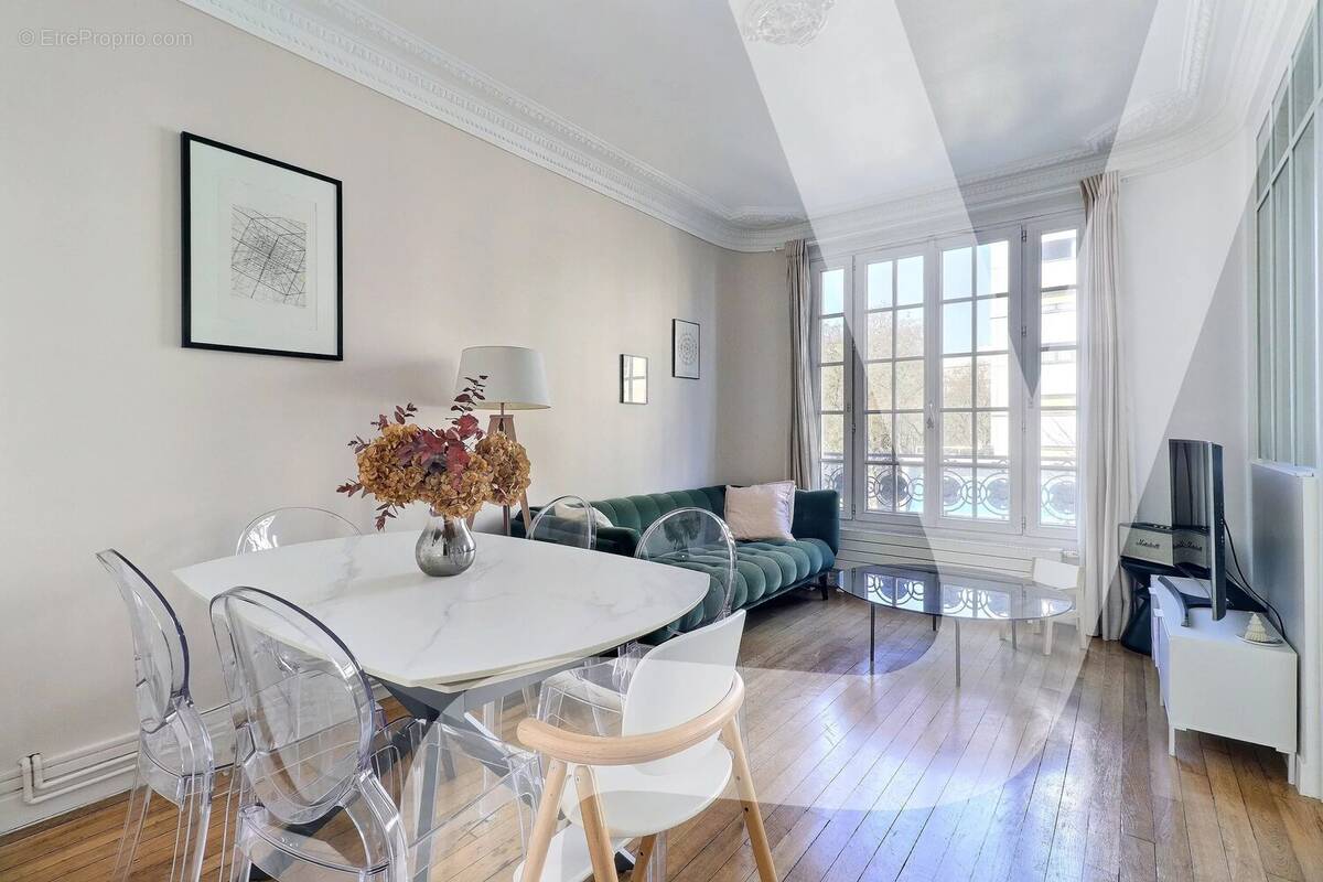 Appartement à PARIS-20E