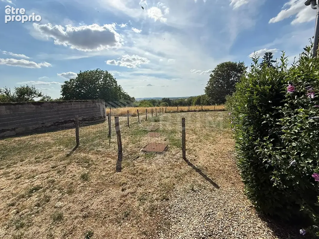 Charmante maison de campagne avec dépendances et plus de 5 000 m² de terrain ! - photo 13