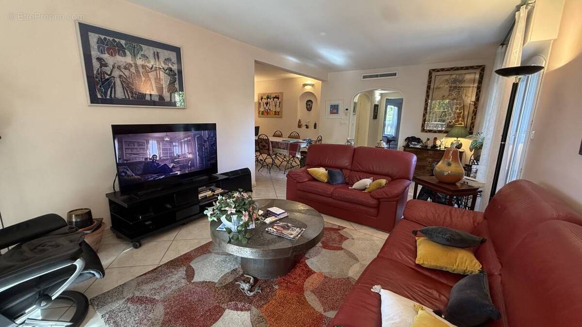 Appartement à LA VALETTE-DU-VAR