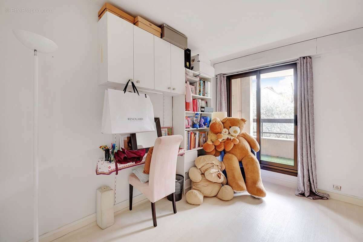 Appartement à LEVALLOIS-PERRET