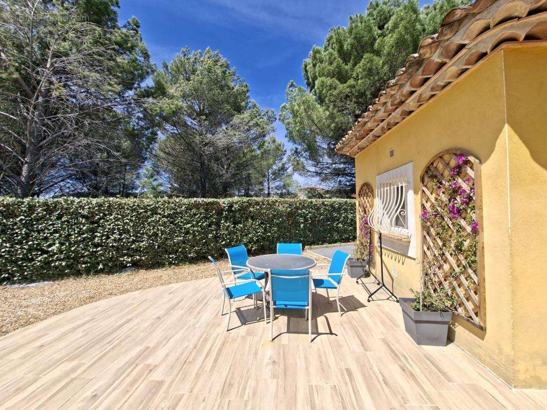 Maison à LA MOTTE