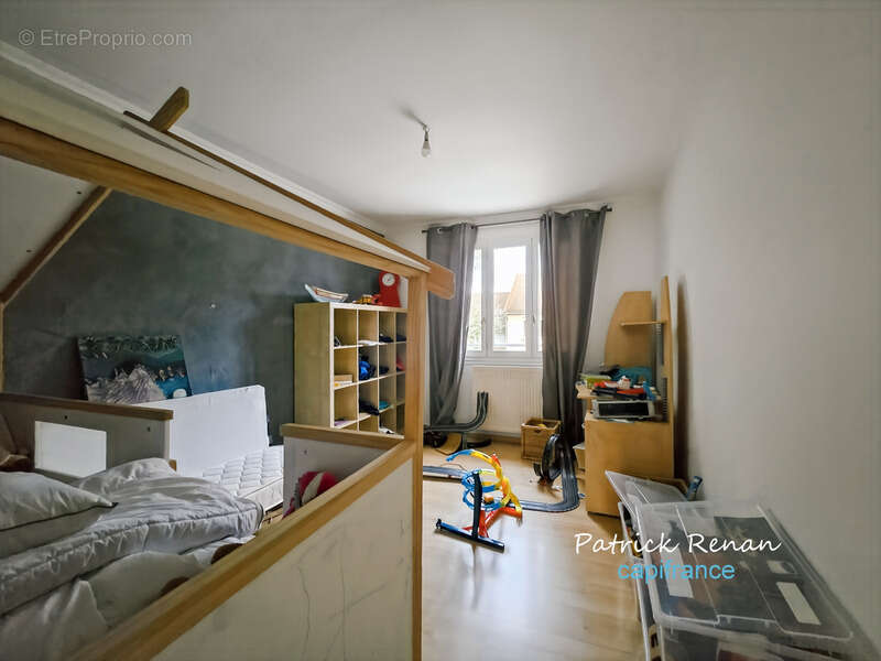 Maison à FONTENAY-LE-FLEURY