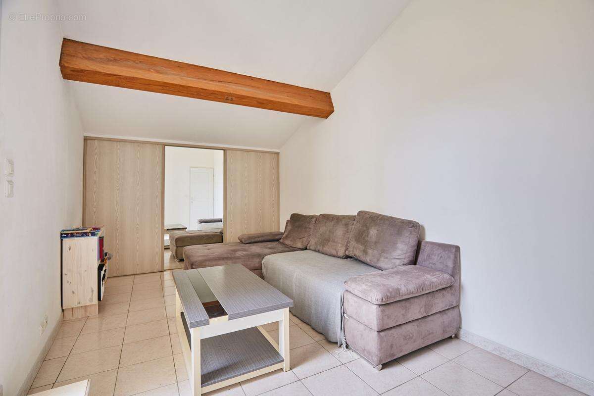 Appartement à ROUSSET