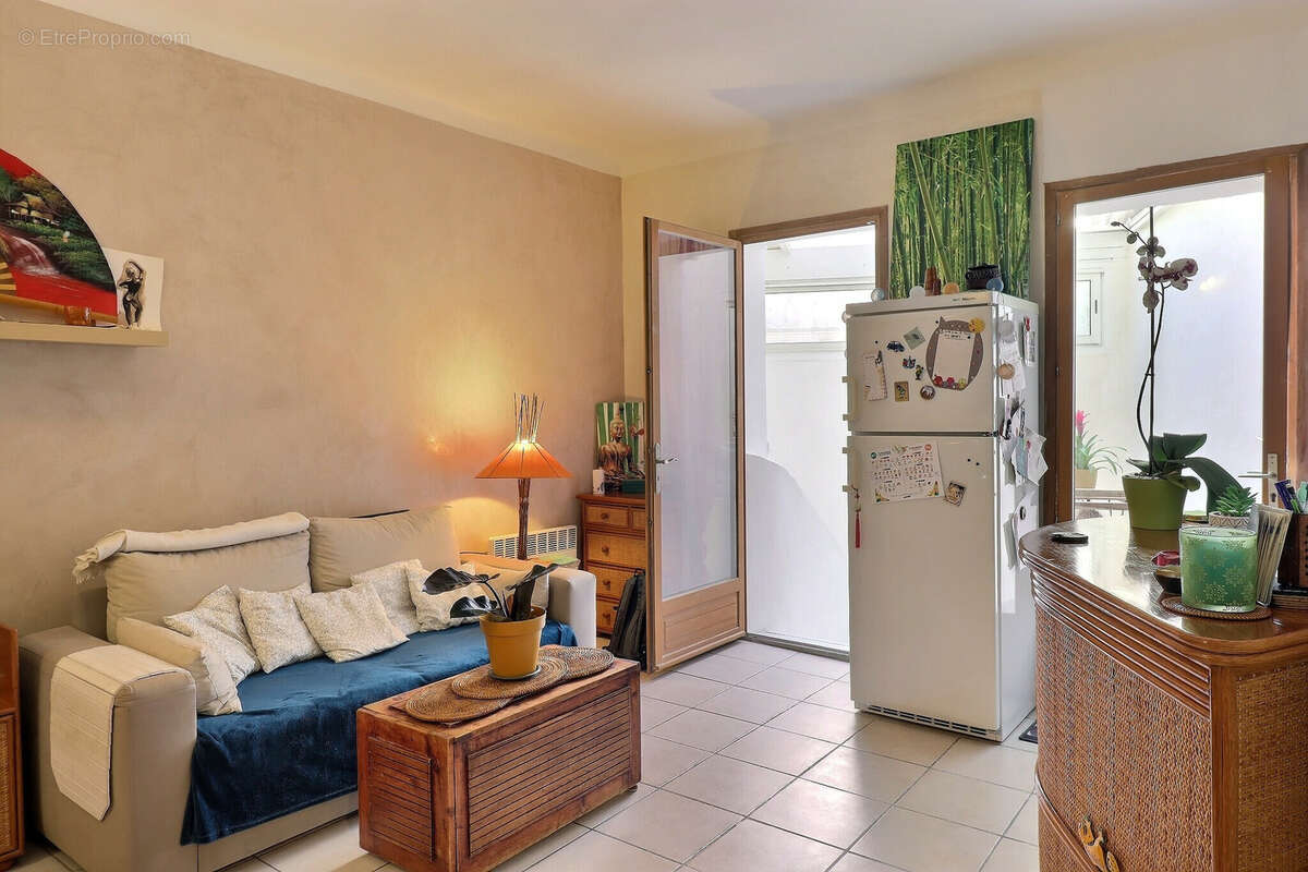 Appartement à MARSEILLE-6E