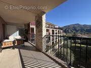 Appartement à CARROS