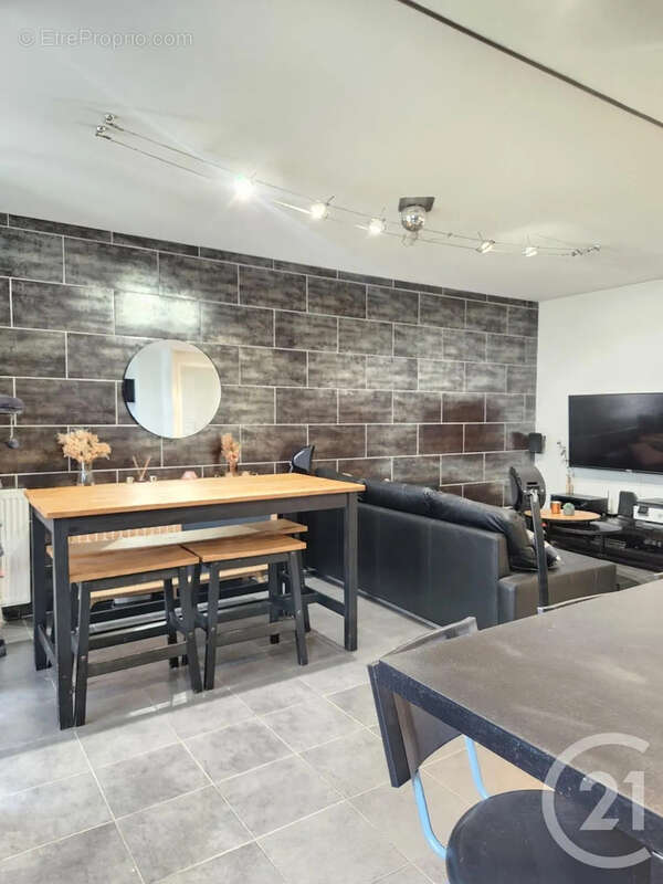 Appartement à VAULX-EN-VELIN