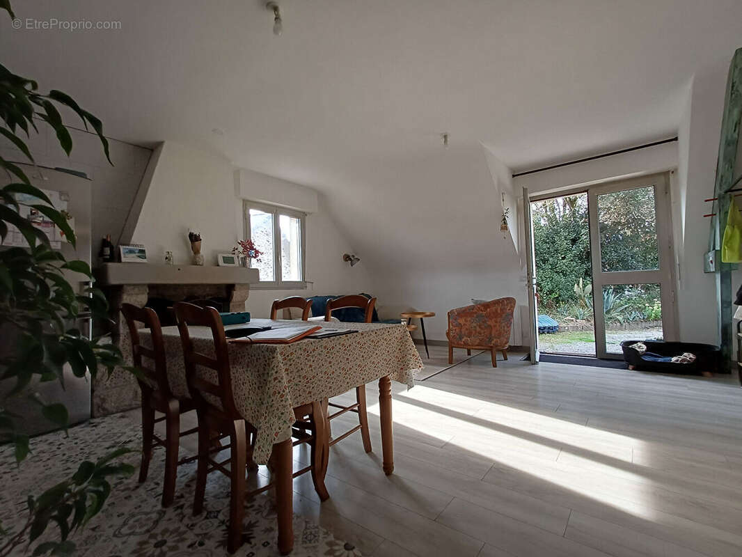 Appartement à NIVILLAC