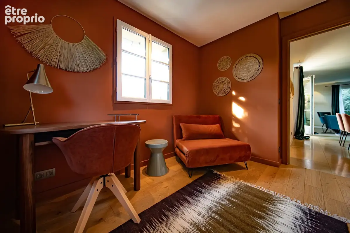 EXTREMEMENT RARE : Maison de village aux prestations premium - photo 9