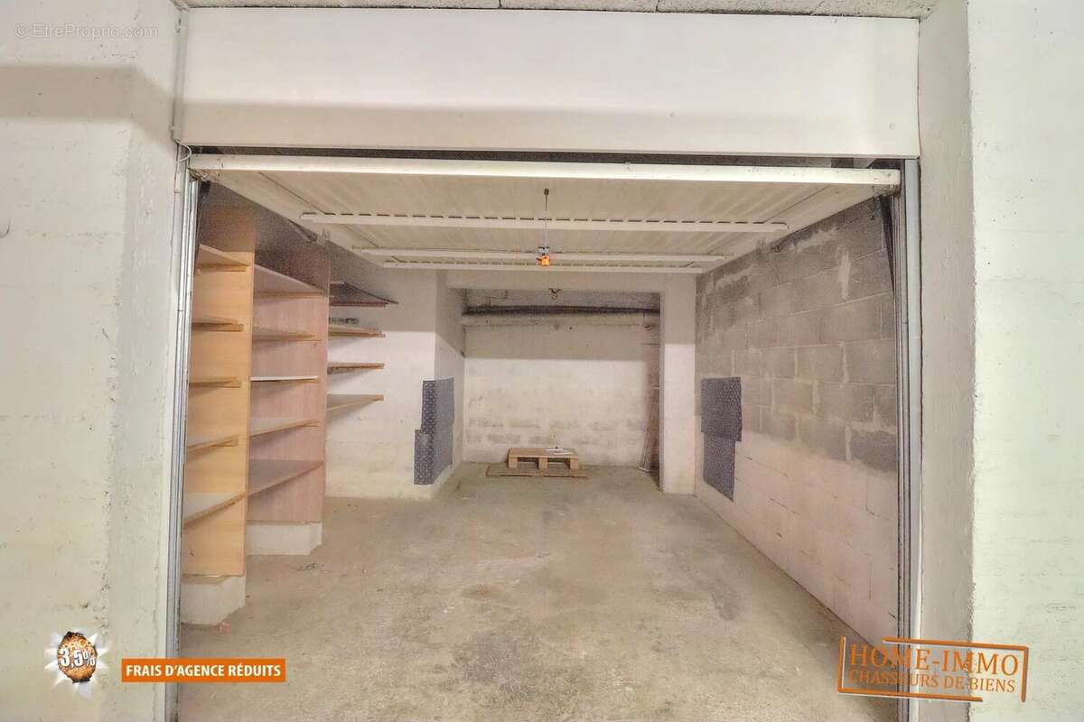 Appartement à SAINT-LAURENT-DU-VAR