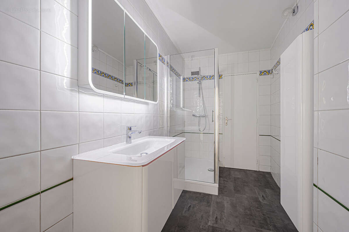 Appartement à PARIS-12E