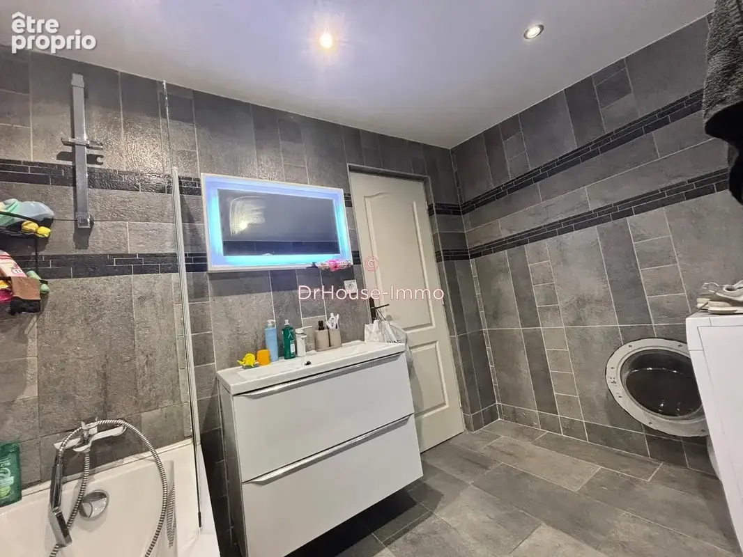 Maison 4 pièces 90 m² à vendre à Wattrelos (59150) - photo 24