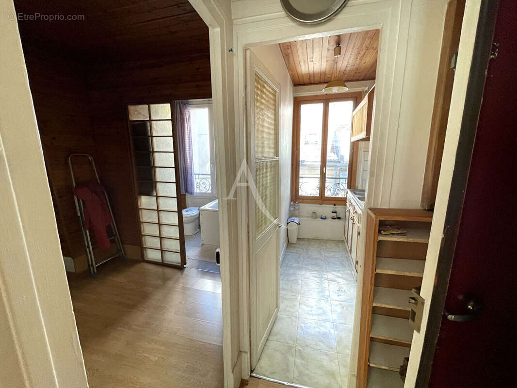 Appartement à PARIS-18E