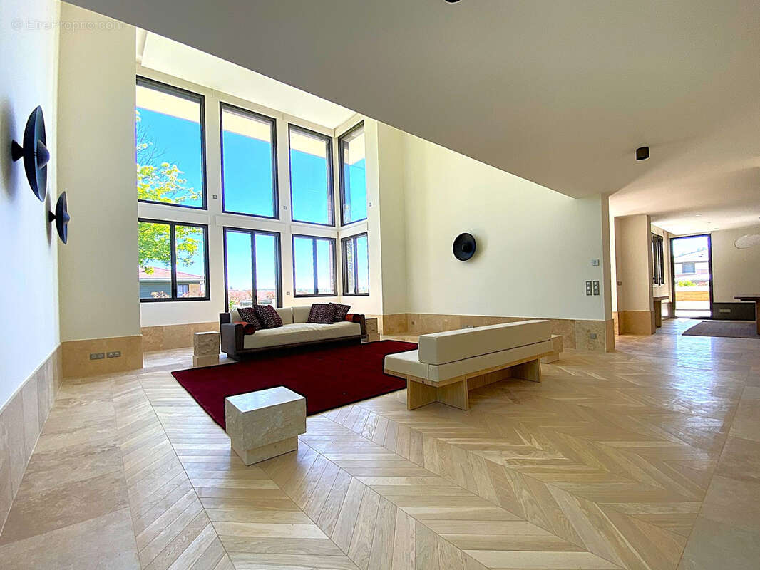 Maison à MAGNY-LE-HONGRE