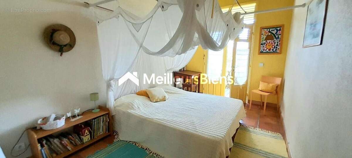 Villa 4 chambres, bureau, piscine et vaste jardin - photo 9