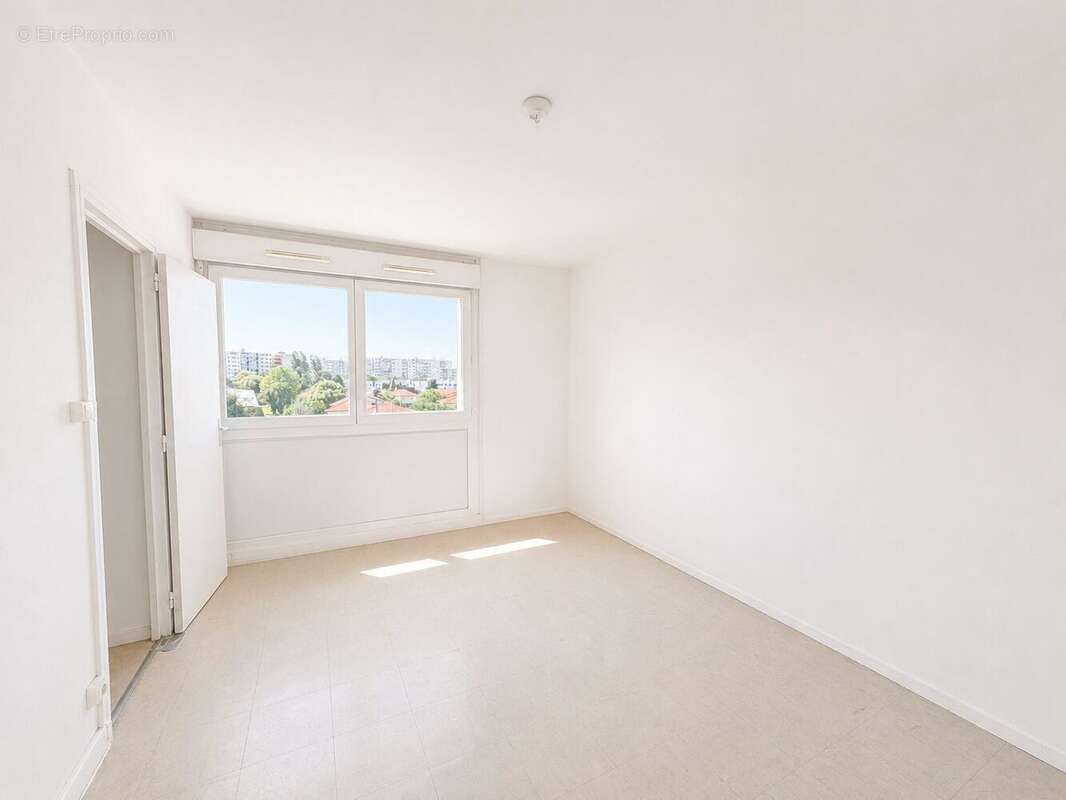 Appartement à VAULX-EN-VELIN