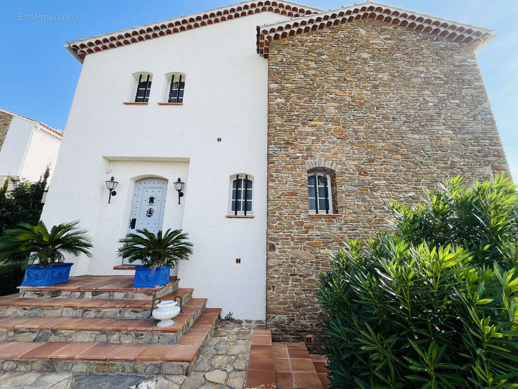 Maison à HYERES