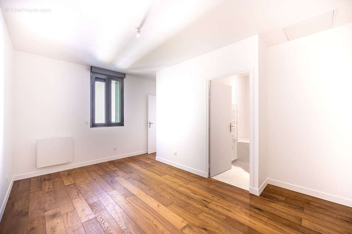 Maison à ASNIERES-SUR-SEINE