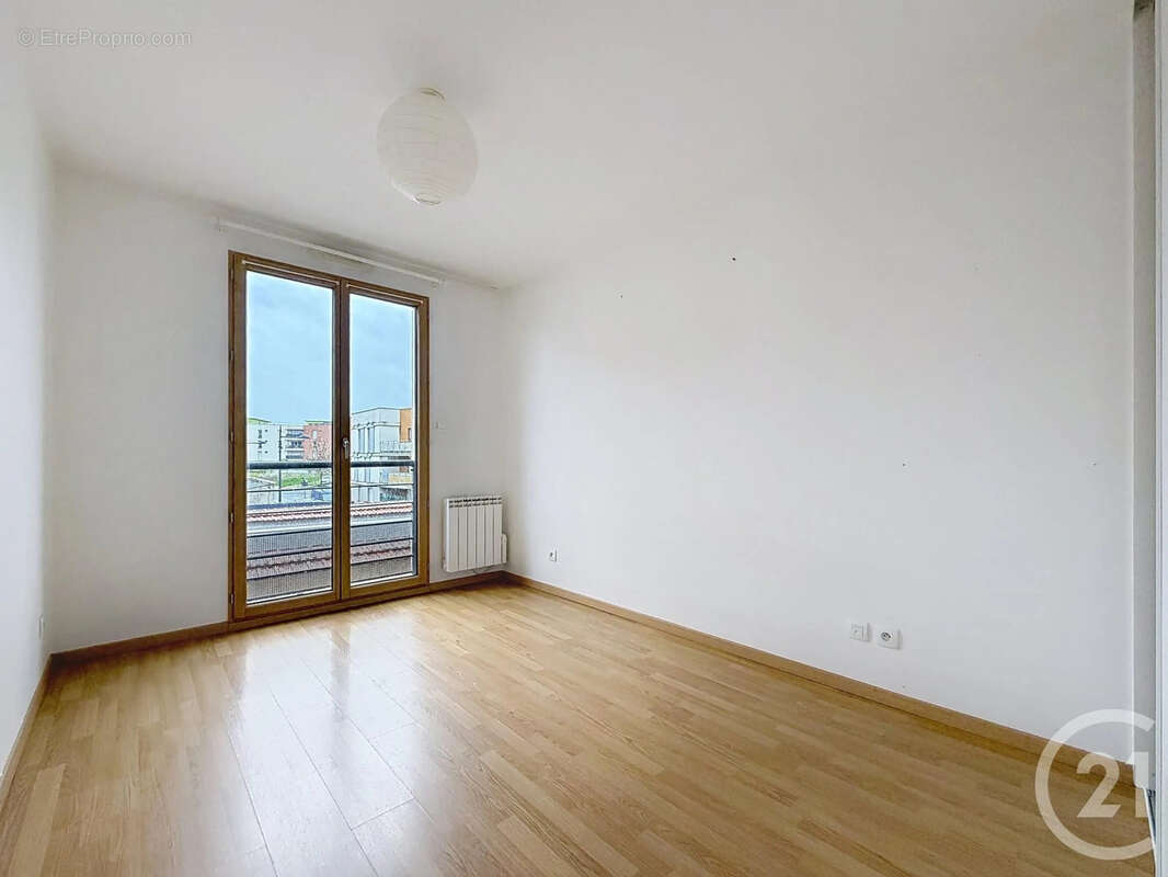 Appartement à SATHONAY-CAMP