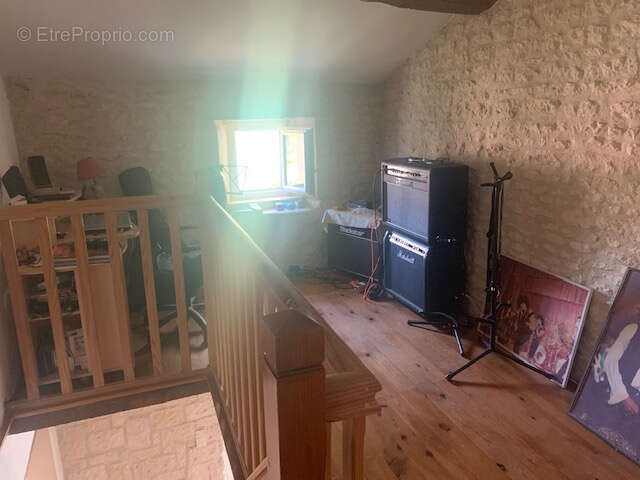 Maison à SAINT-DIZANT-DU-GUA