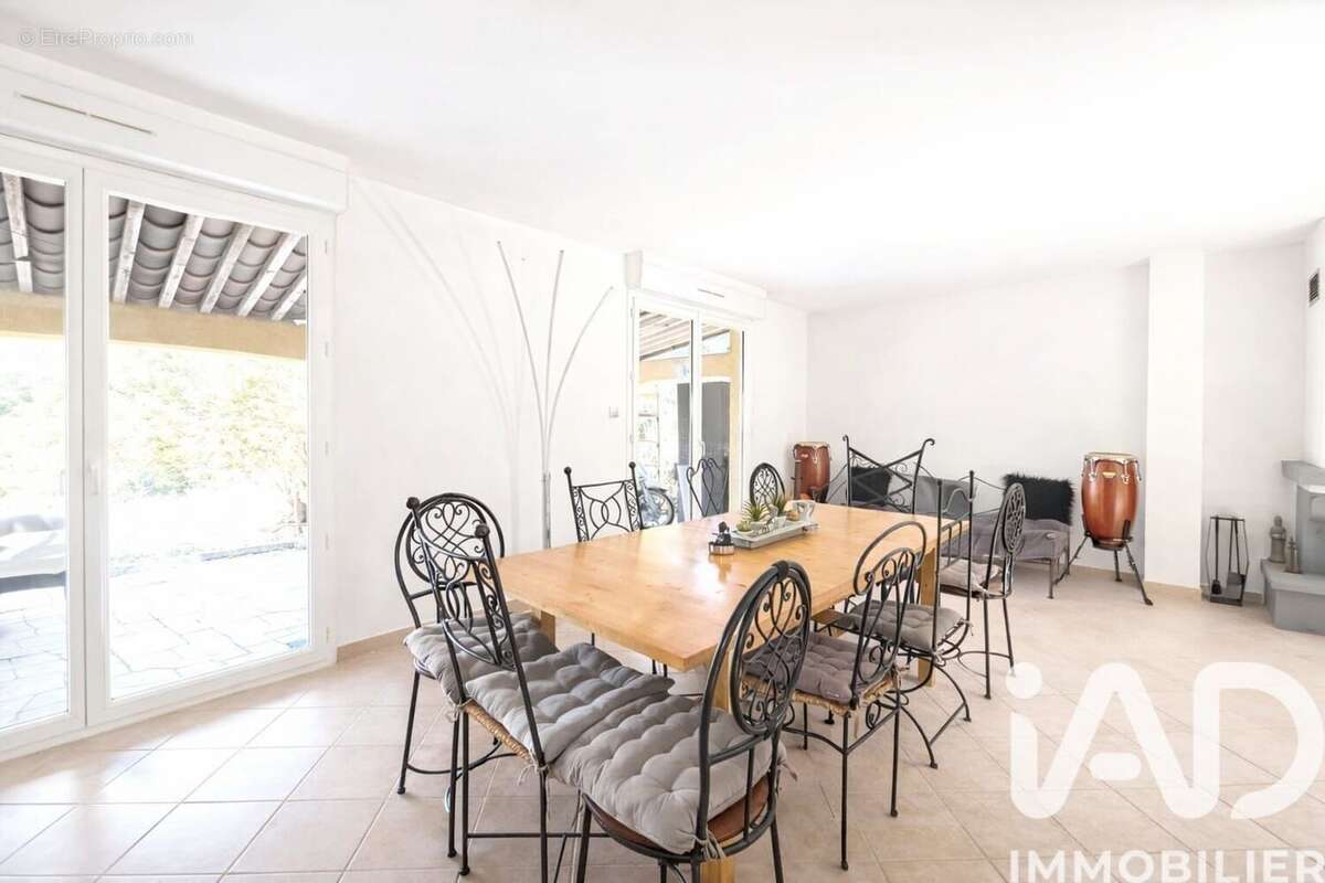 Photo 8 - Maison à FREJUS