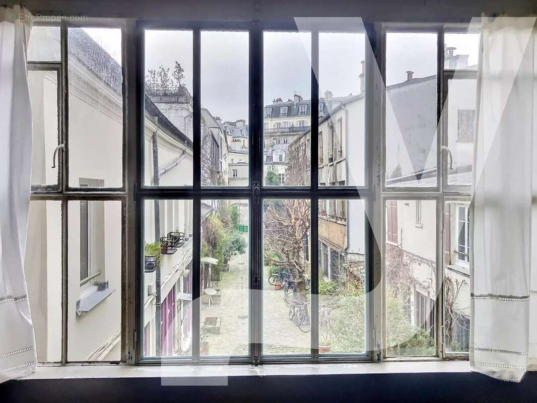 Appartement à PARIS-11E