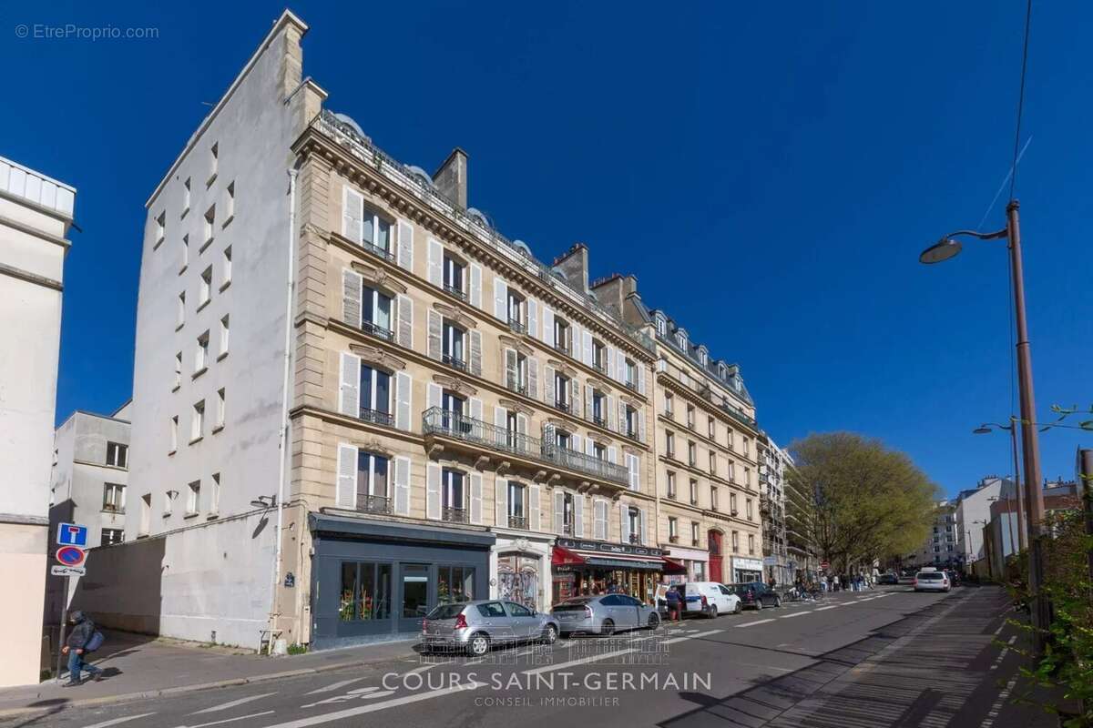 Appartement à PARIS-10E