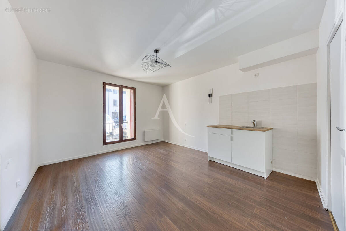 Appartement à OZOIR-LA-FERRIERE