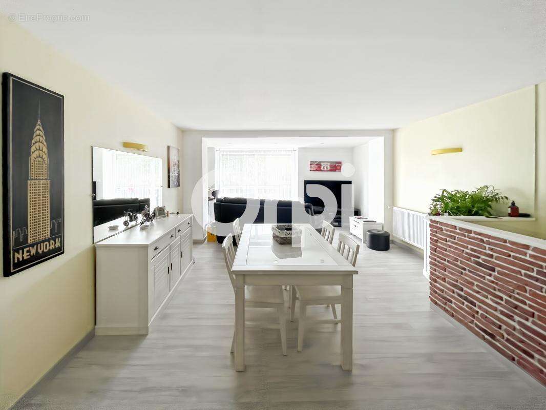 Maison à SAINT-MARTIN-BOULOGNE