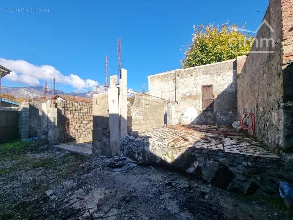 Terrain à VILLARD-BONNOT