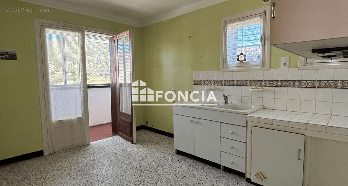 Bagnols-sur-Cèze - Villa 4 pièces avec garage sur 600m2 de terrain - photo 6