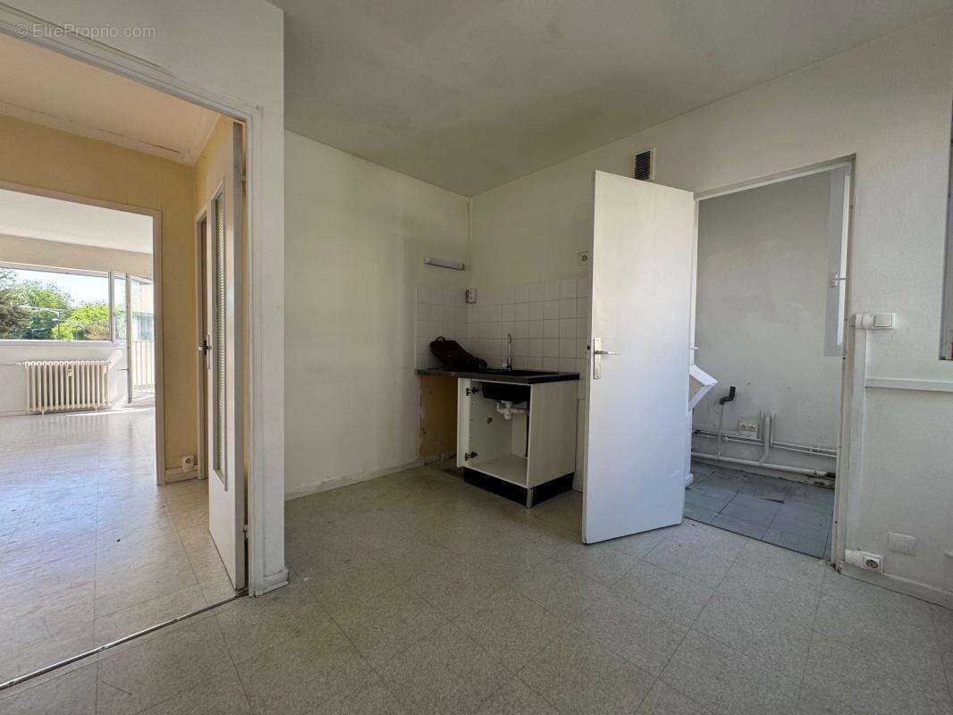 Appartement t4 au 1er étage avec ascenseur - photo 16