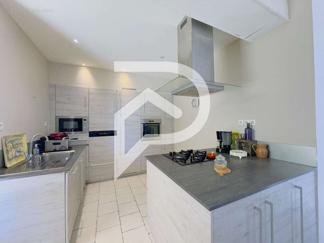 Maison à GAGEAC-ET-ROUILLAC