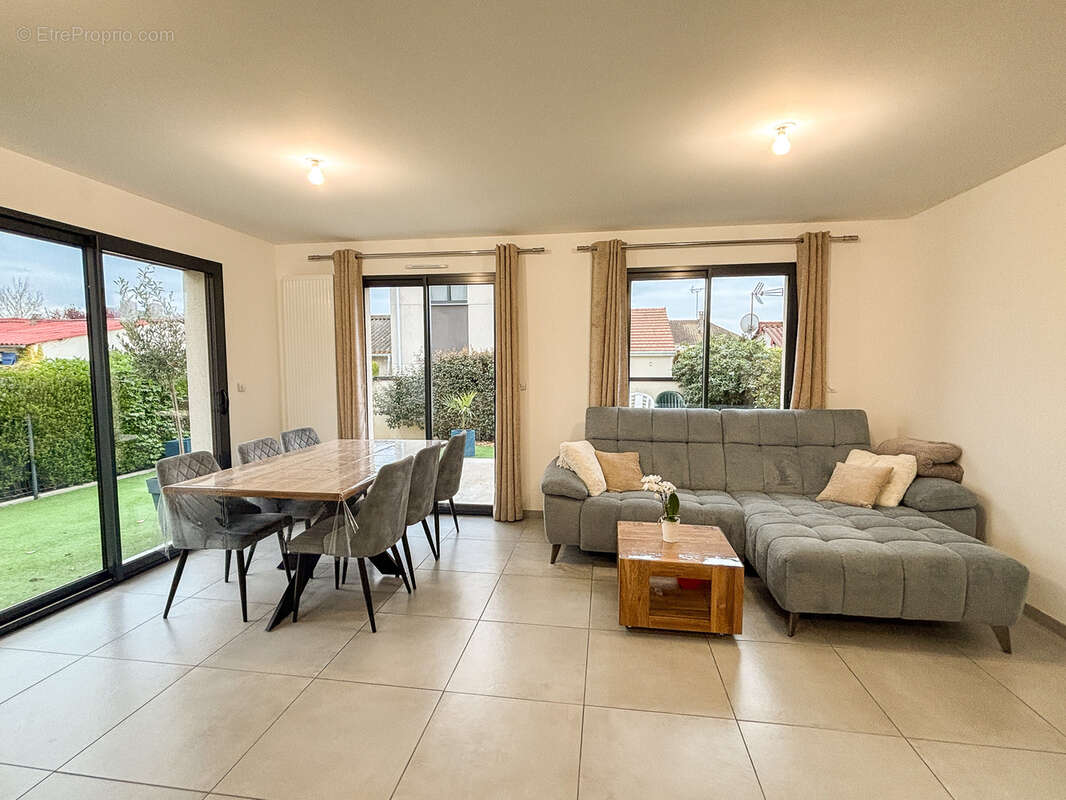 Maison à PONT-DE-L'ARCHE