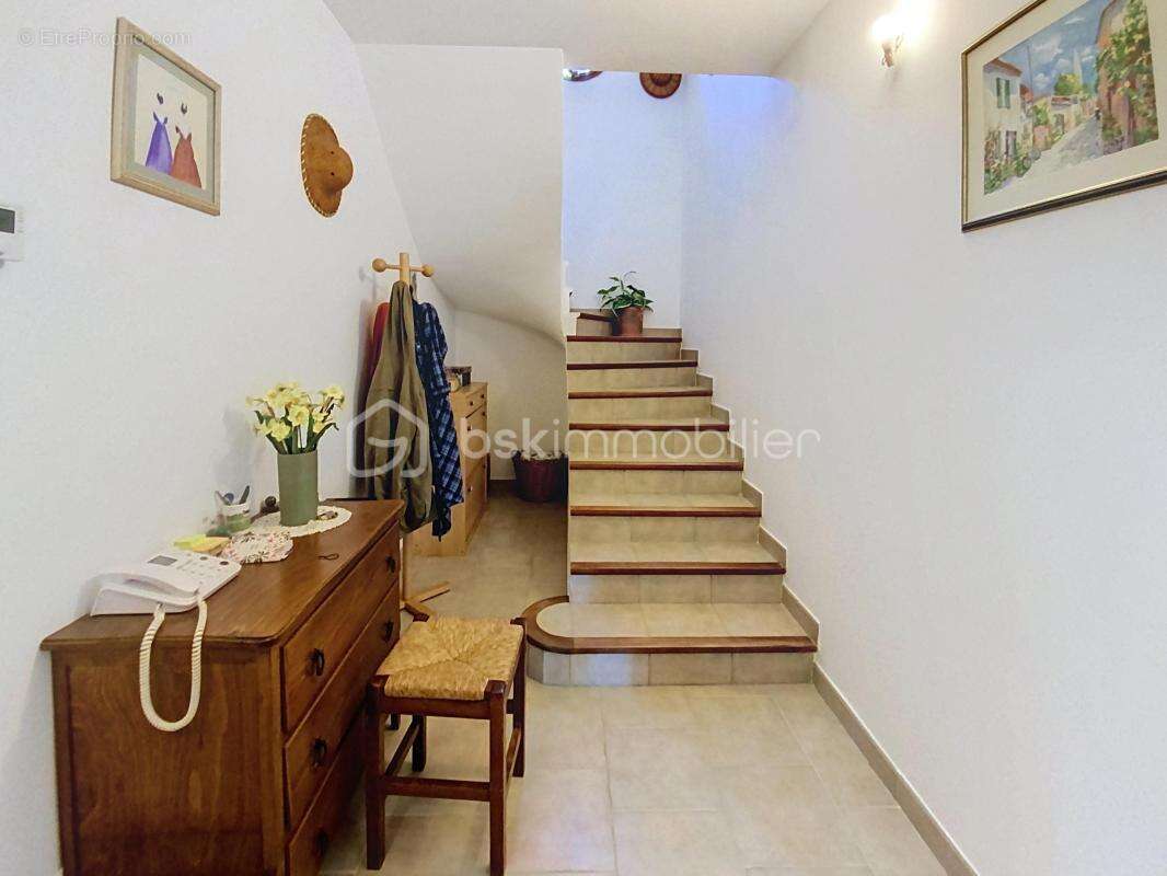 Viletelle - 1000 m2 terrian - maison de 151 m2 piscinable - photo 8