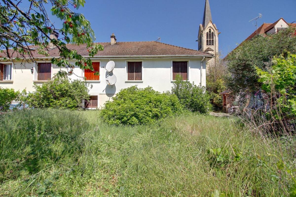 Maison à LES MUREAUX