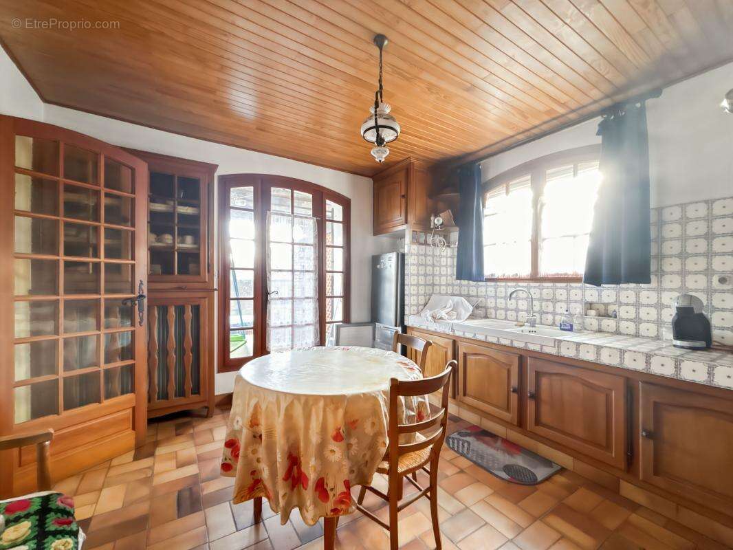 Maison à PEYRUIS