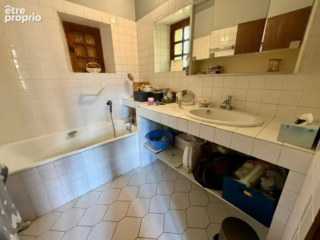 Maison en pierre, grange et dependance sur plus de 10 hectares sans voisinage - photo 13