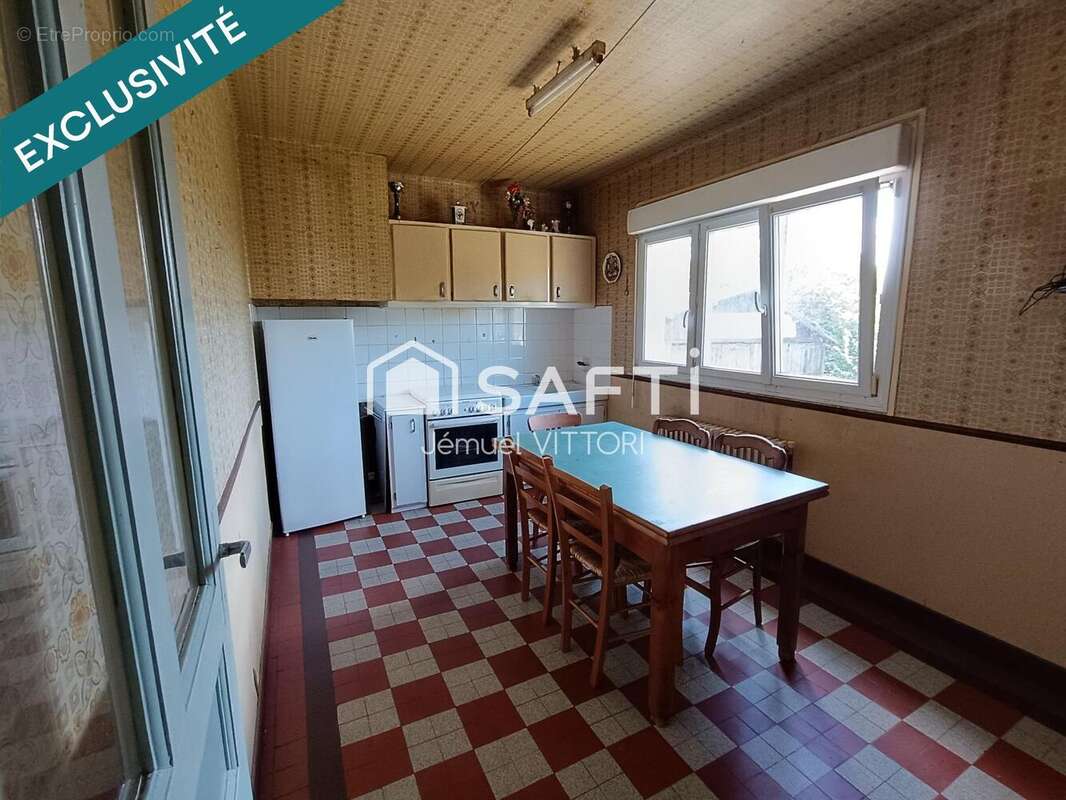 Maison 65 m² à Larchamp  - photo 2