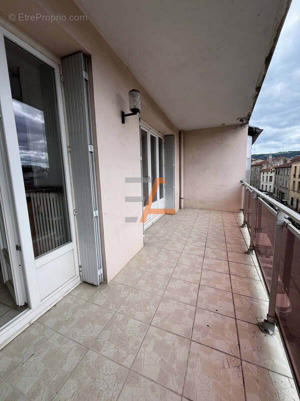 Appartement à SAINT-ETIENNE