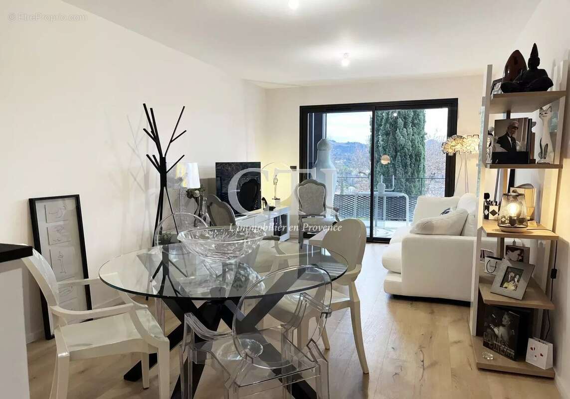 Appartement à VAISON-LA-ROMAINE